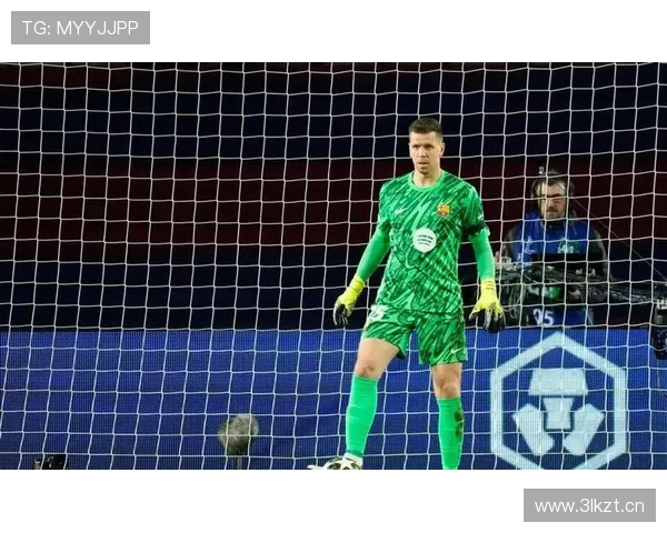 恢复状态中，每体：什琴斯尼今日首次参加了巴萨合练